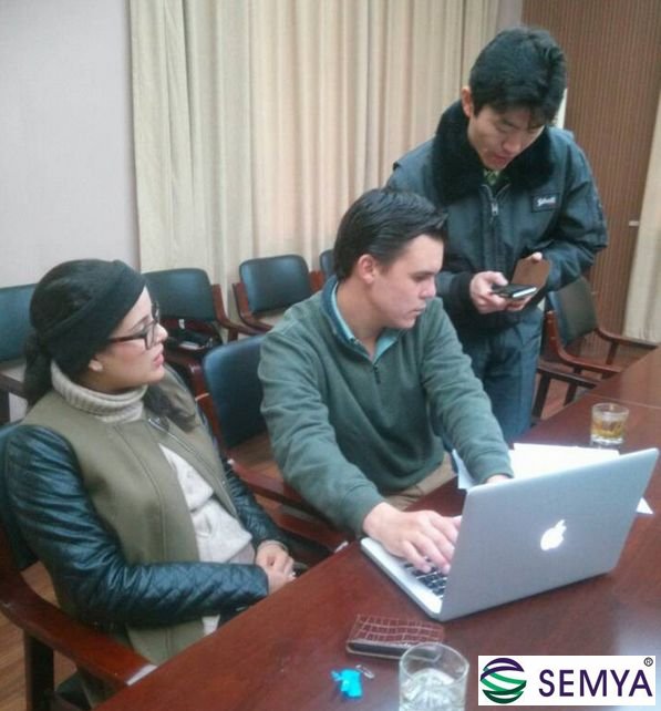 墨西哥客戶前來(lái)公司洽談并簽訂魚漿飼料三效降膜蒸發(fā)器合同